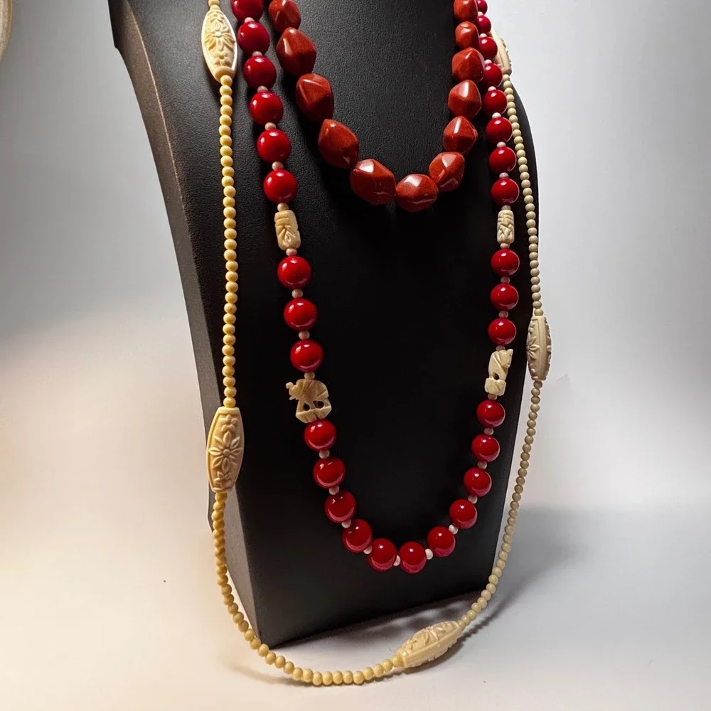 Necklace Lot Goth Witchy Boho Black Red Vintage Acrylic Beads Floral Elephants - Picture 8 of 10